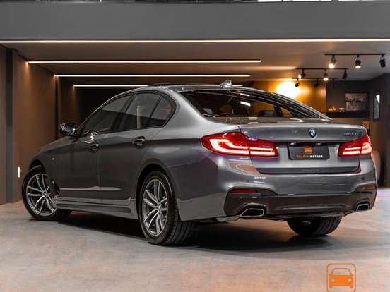 BMW-530i-2.0 16V TURBO GASOLINA M SPORT AUTOMÁTICO BMW-530i-2017
