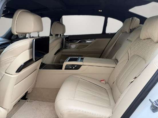 BMW-750Li-4.4 V8 32V GASOLINA 4P AUTOMÁTICO BMW-750Li-2016