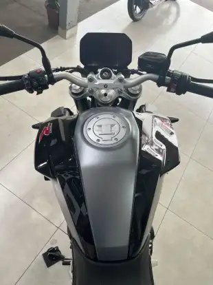 BMW-F 900 R SPORT-2022
