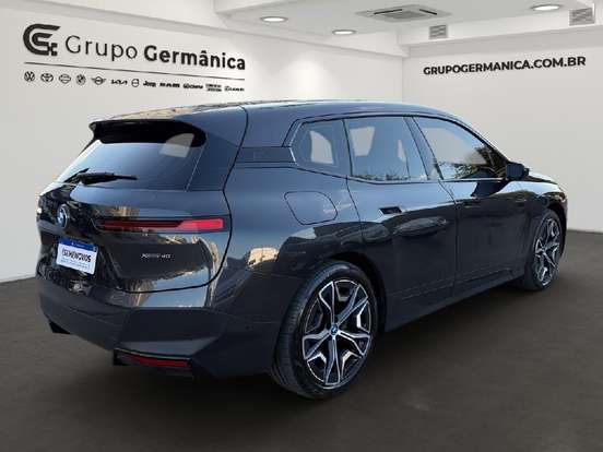 BMW-iX-2023