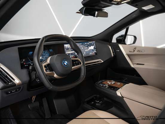 BMW-iX-2024