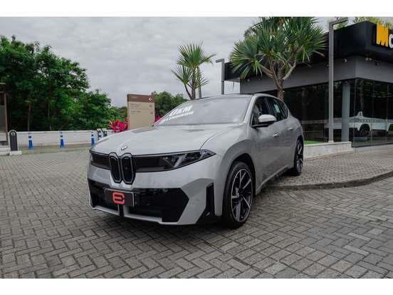 BMW-iX3-2026