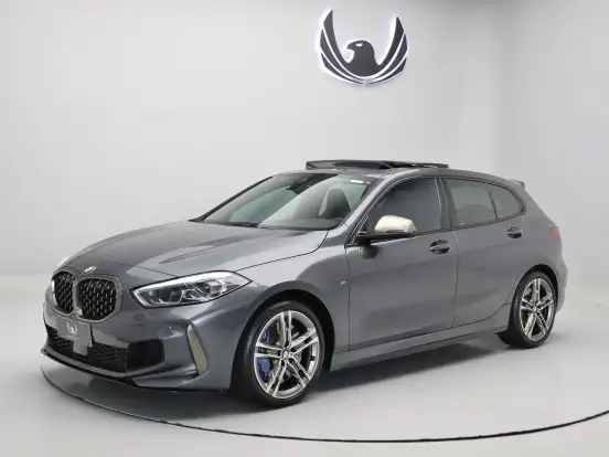 BMW-M 135i-2.0 16V TURBO GASOLINA XDRIVE AUTOMÁTICO BMW-M 135i-2020