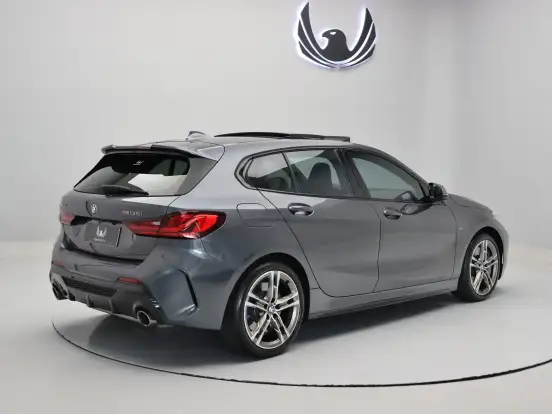 BMW-M 135i-2.0 16V TURBO GASOLINA XDRIVE AUTOMÁTICO BMW-M 135i-2020