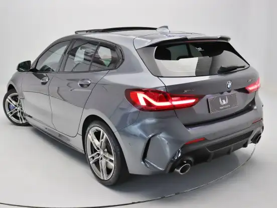 BMW-M 135i-2.0 16V TURBO GASOLINA XDRIVE AUTOMÁTICO BMW-M 135i-2020