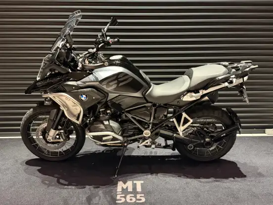 BMW-R 1250 GS PREMIUM TRIPLE BLACK-2023