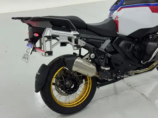 BMW-R 1300 GS ADVENTURE BMW-R 1300 GS ADVENTURE-2025