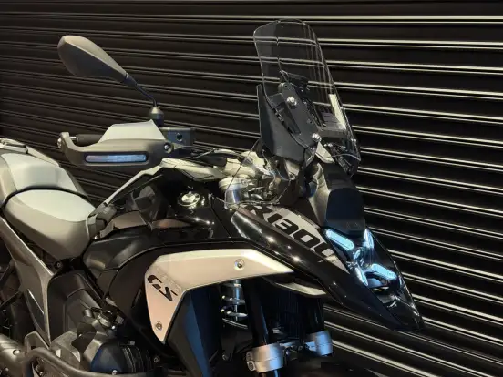 BMW-R 1300 GS TRIPLE BLACK BMW-R 1300 GS TRIPLE BLACK-2025