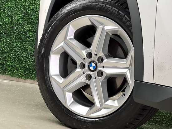 BMW-X1-2022