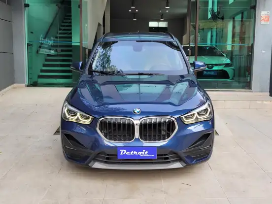 BMW-X1-2021