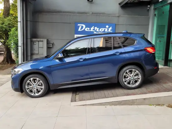 BMW-X1-2021