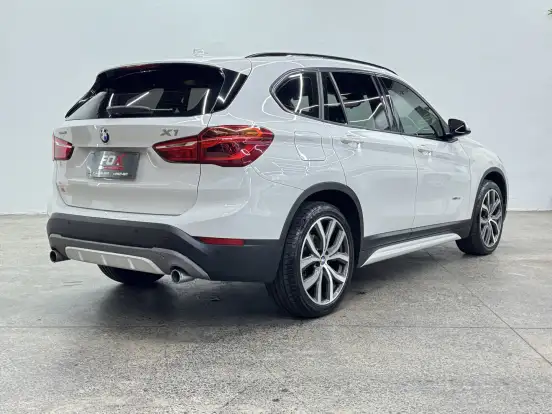 BMW-X1-2.0 16V TURBO ACTIVEFLEX SDRIVE20I 4P AUTOMÁTICO BMW-X1-2016