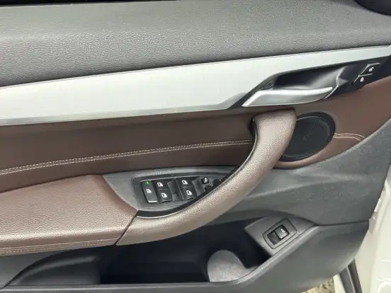 BMW-X1-2.0 16V TURBO ACTIVEFLEX SDRIVE20I 4P AUTOMÁTICO BMW-X1-2016