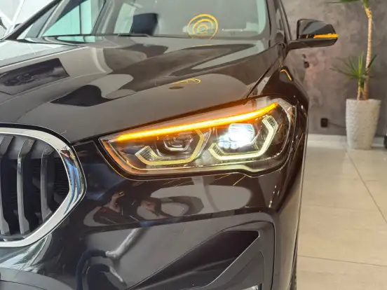 BMW-X1-2.0 16V TURBO ACTIVEFLEX SDRIVE20I 4P AUTOMÁTICO BMW-X1-2019