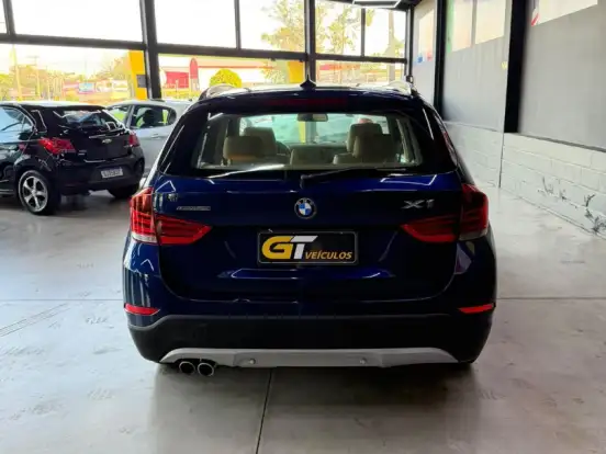 BMW-X1-2.0 16V TURBO ACTIVEFLEX SDRIVE20I 4P AUTOMÁTICO BMW-X1-2015