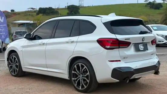 BMW-X1-2022