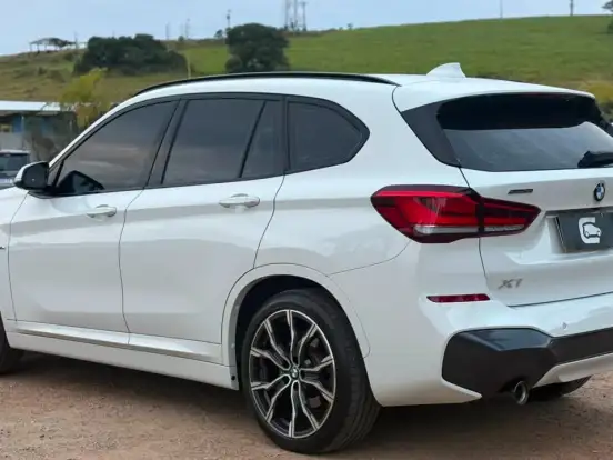 BMW-X1-2.0 16V TURBO ACTIVEFLEX SDRIVE20I M SPORT 4P AUTOMÁTICO BMW-X1-2022
