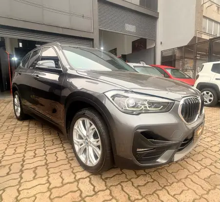 BMW-X1-2021