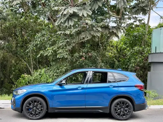 BMW-X1-2.0 16V TURBO ACTIVEFLEX SDRIVE20I X-LINE 4P AUTOMÁTICO BMW-X1-2022