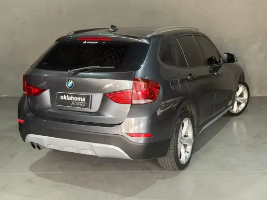 BMW-X1-2013