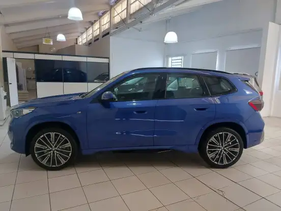 BMW-X1-2025