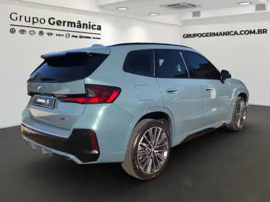 BMW-X1-2024