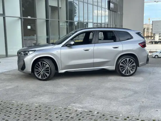 BMW-X1-2025