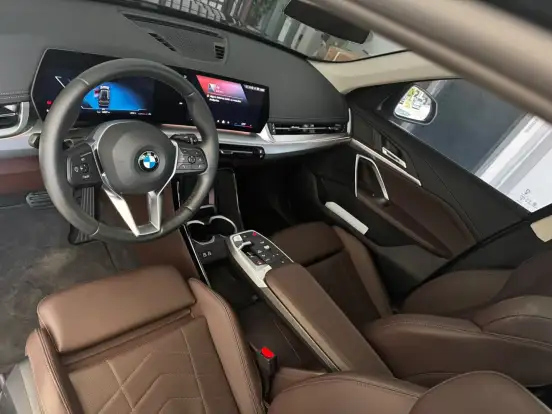 BMW-X1-2.0 16V TURBO GASOLINA SDRIVE20I X-LINE STEPTRONIC BMW-X1-2025