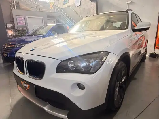 BMW-X1-2.0 18I S-DRIVE 4X2 16V GASOLINA 4P AUTOMÁTICO BMW-X1-2010