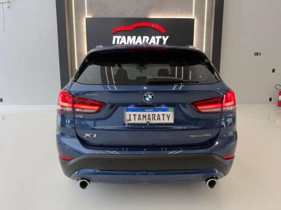 BMW-X1-2022