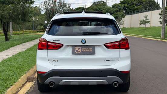 BMW-X1-2.0 16V TURBO ACTIVEFLEX SDRIVE20I X-LINE 4P AUTOMÁTICO BMW-X1-2019