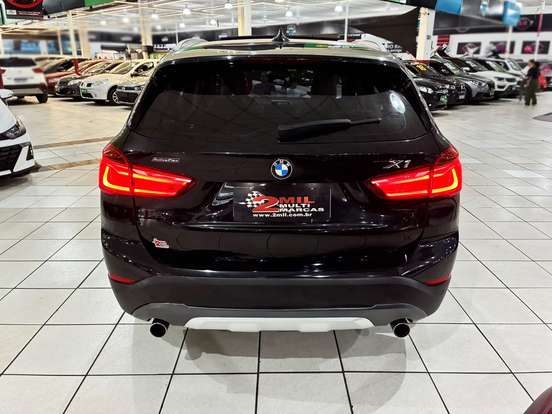 BMW-X1-2.0 16V TURBO ACTIVEFLEX SDRIVE20I X-LINE 4P AUTOMÁTICO BMW-X1-2017