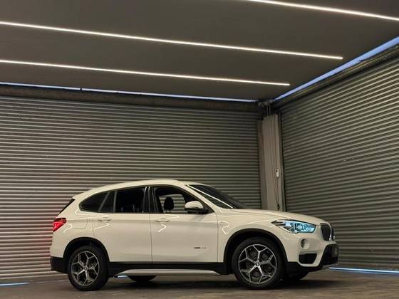 BMW X1 2.0 16V Turbo Activeflex Sdrive20I X-Line 4P Automático