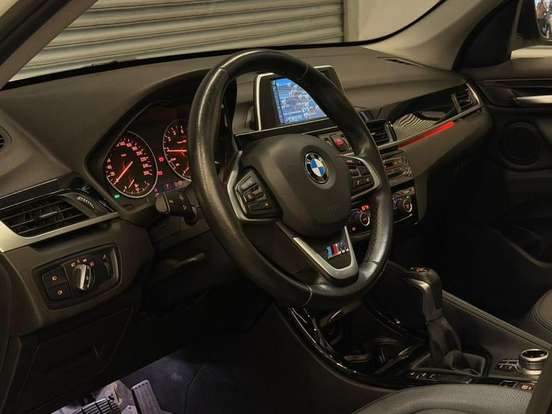 BMW-X1-2.0 16V TURBO ACTIVEFLEX SDRIVE20I X-LINE 4P AUTOMÁTICO BMW-X1-2017