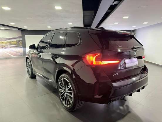 BMW-X1-2024