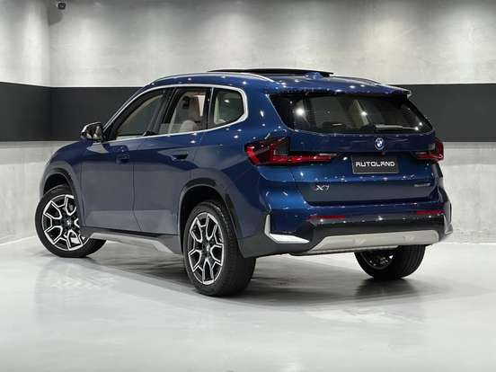 BMW-X1-2023