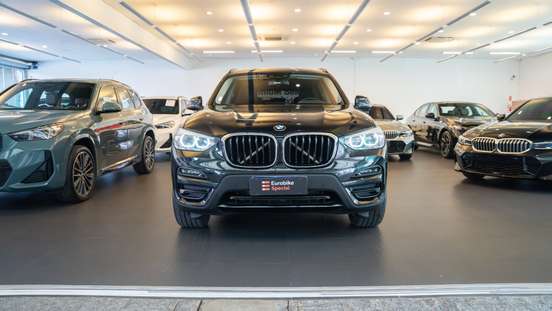 BMW-X3-2021