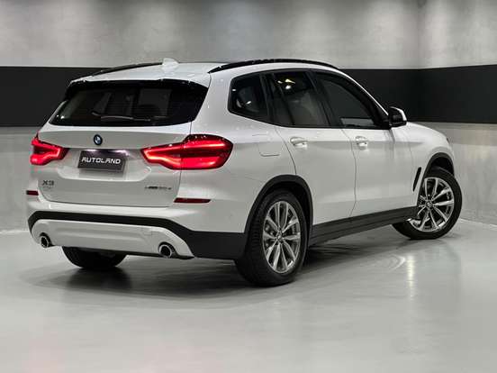 BMW-X3-2021