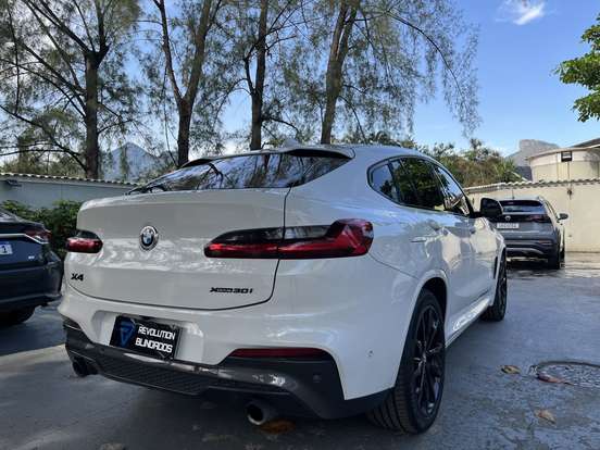 BMW-X4-2019