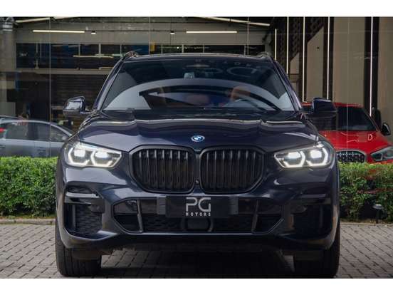 BMW-X5-2022