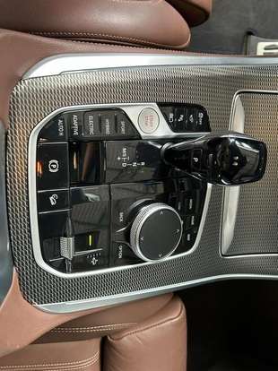 BMW-X5-2021