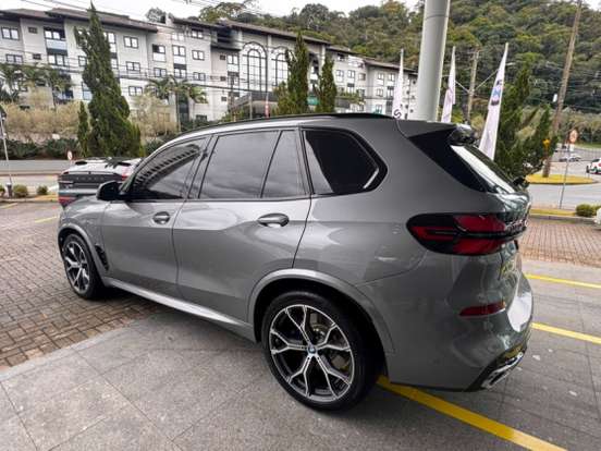 BMW-X5-3.0 I6 TURBO HÍBRIDO XDRIVE50E M SPORT AUTOMÁTICO BMW-X5-2024
