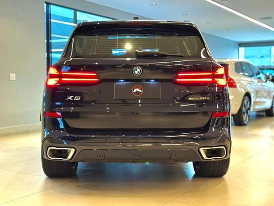 BMW-X5-3.0 I6 TURBO HÍBRIDO XDRIVE50E M SPORT AUTOMÁTICO BMW-X5-2023