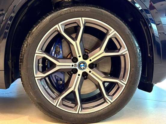 BMW-X5-3.0 I6 TURBO HÍBRIDO XDRIVE50E M SPORT AUTOMÁTICO BMW-X5-2023