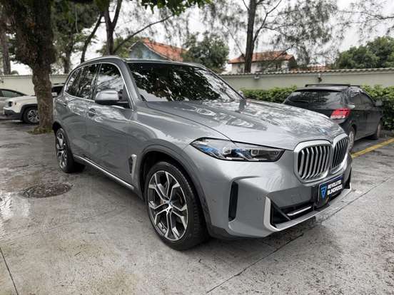 BMW-X5-2024