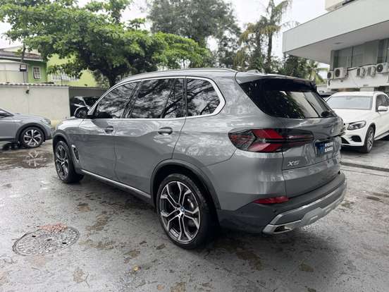 BMW-X5-3.0 I6 TURBO HÍBRIDO XDRIVE50E X-LINE AUTOMÁTICO BMW-X5-2024