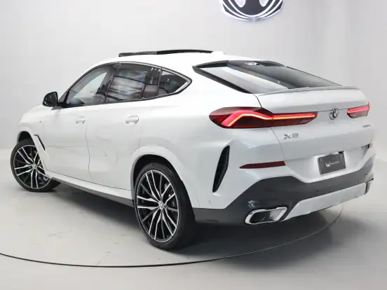 BMW-X6-3.0 TWINPOWER GASOLINA XDRIVE40I M SPORT AUTOMÁTICO BMW-X6-2024