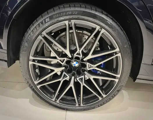 BMW-X6-2023
