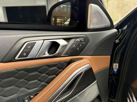 BMW-X6-2023