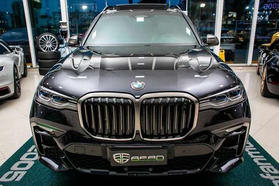 BMW-X7-2019